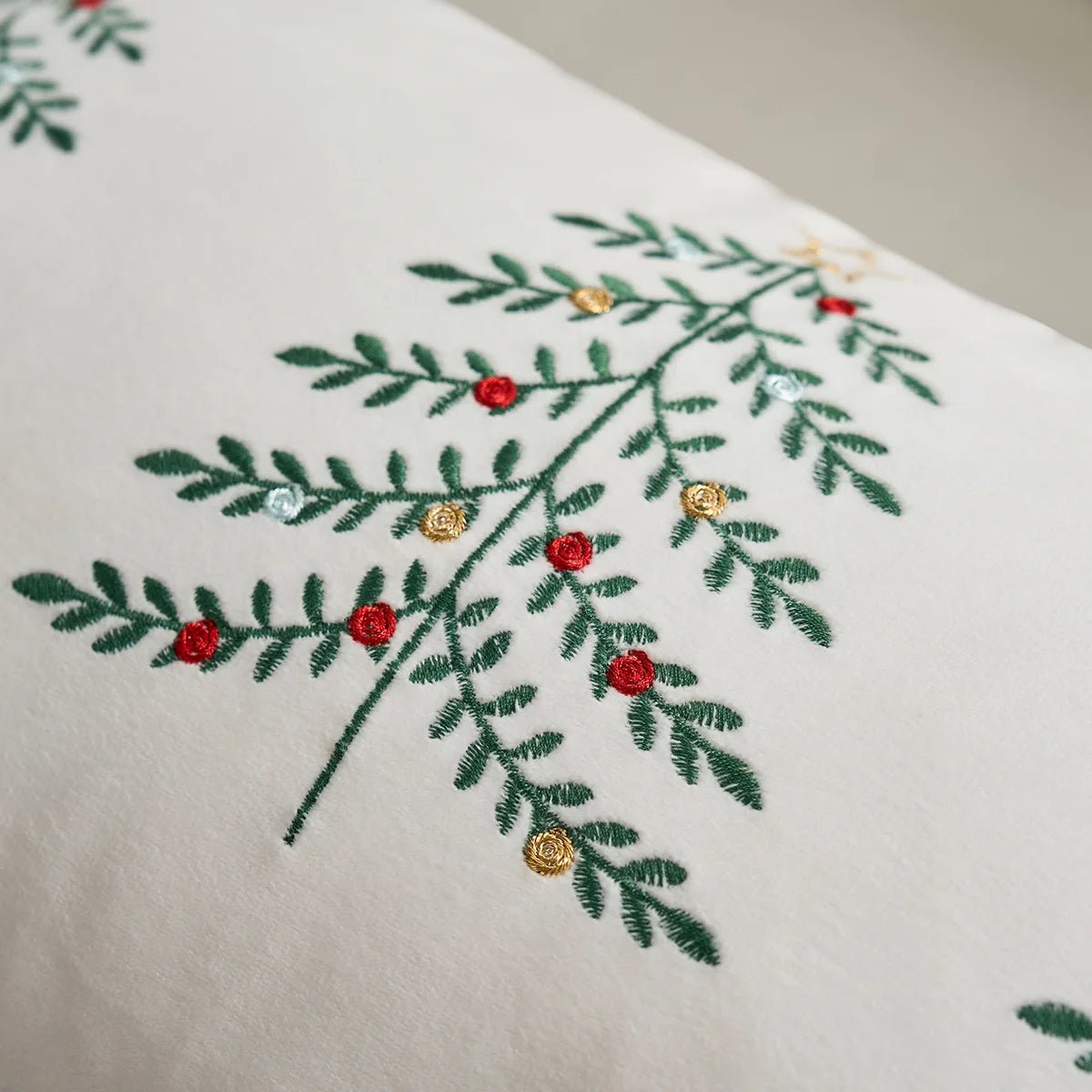 30x50cm Pillowcase Embroidered Christmas Tree Decorative Cushion Cover - H&A Outlet