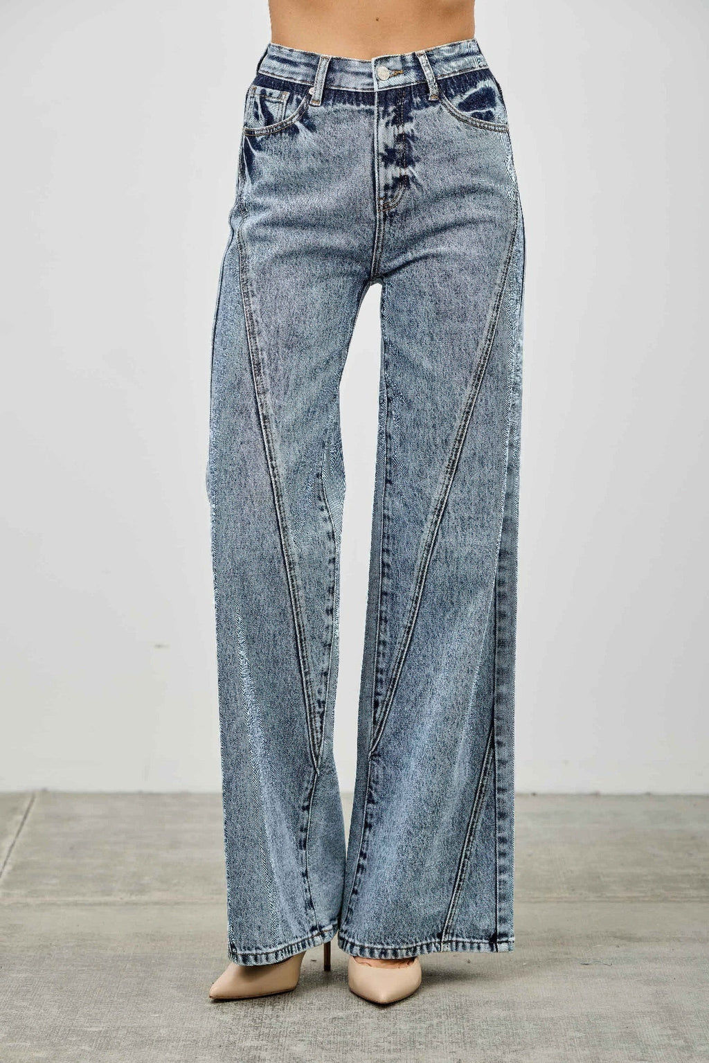 High Rise Relaxed Straight With Seam Detail - H&A Outlet