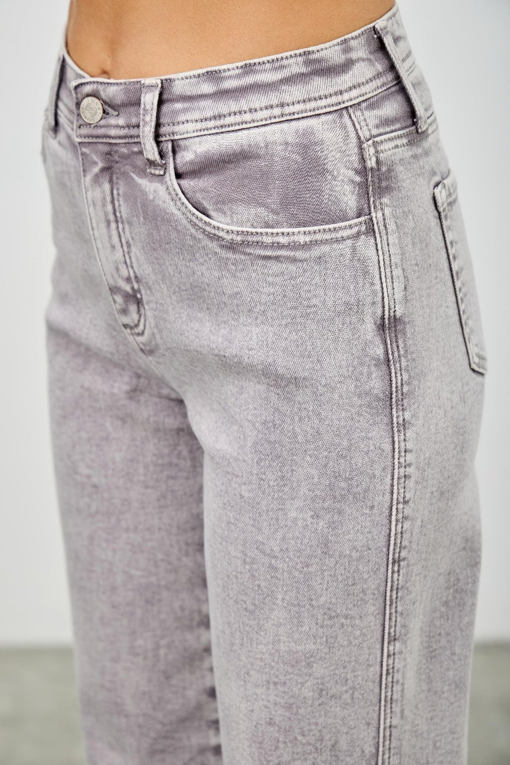 High Rise Slim Wide Straight - H&A Outlet