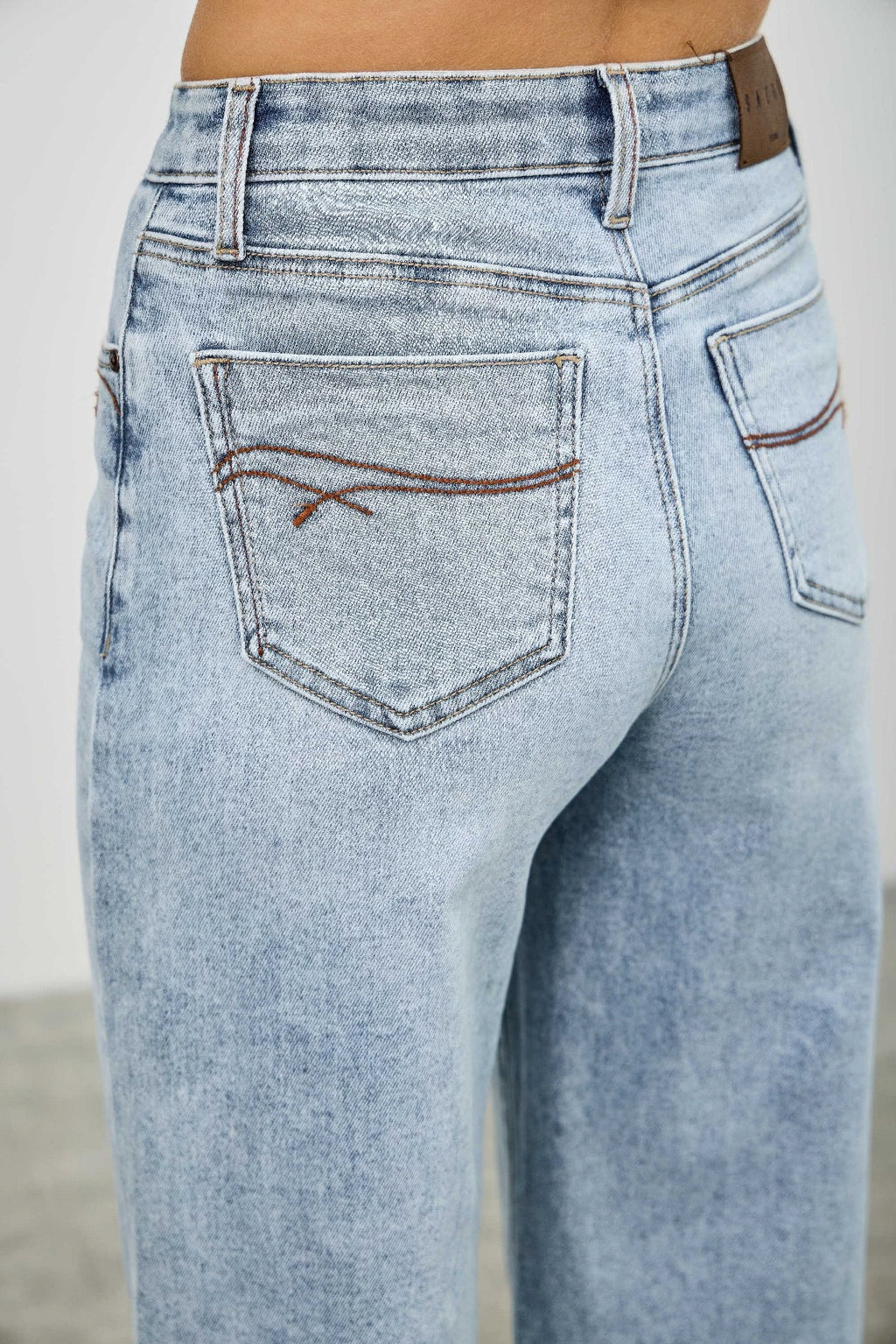 High Rise Wide Leg - H&A Outlet