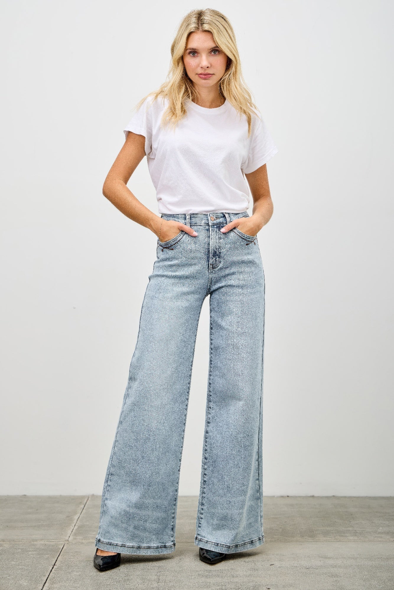 High Rise Wide Leg - H&A Outlet