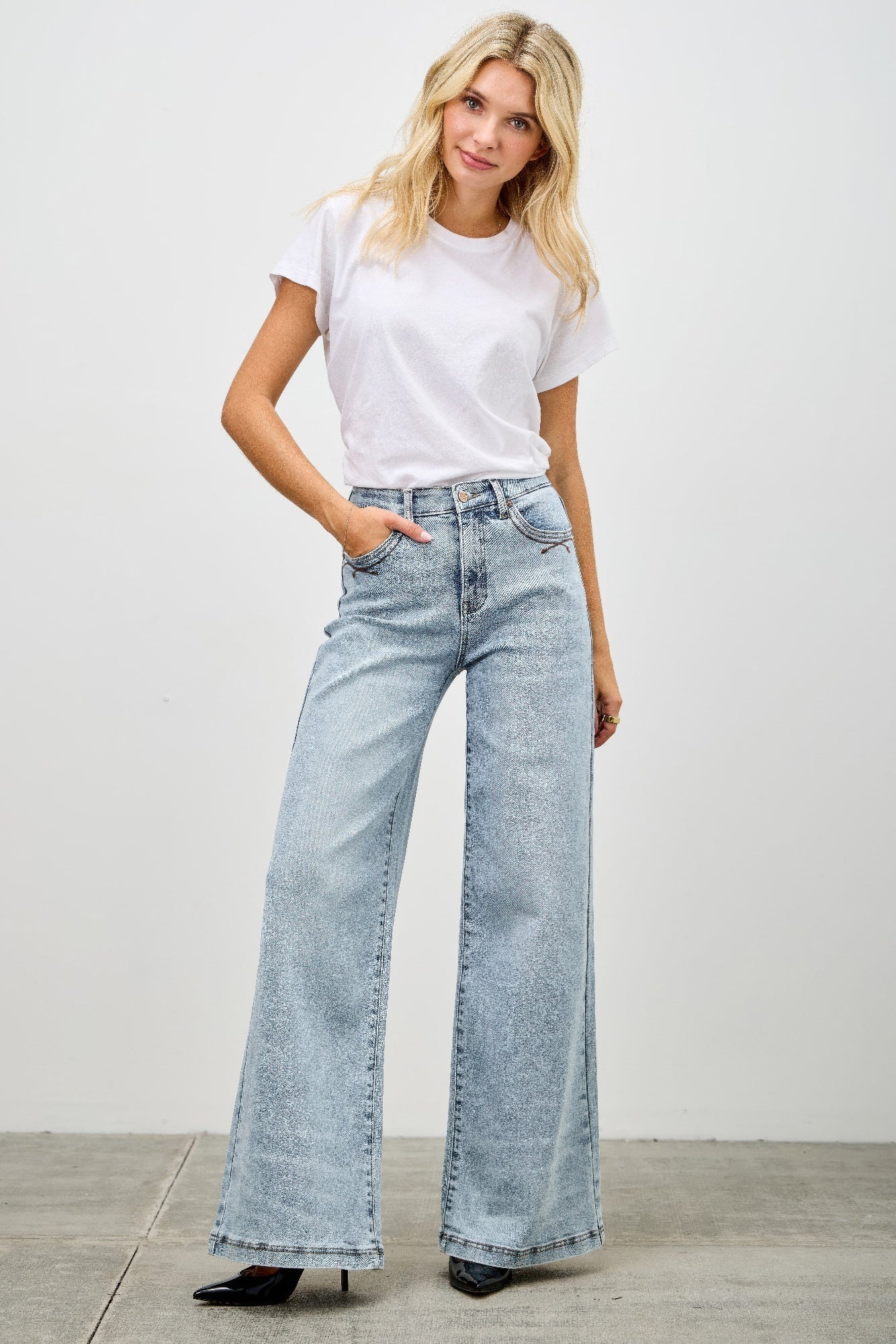 High Rise Wide Leg - H&A Outlet