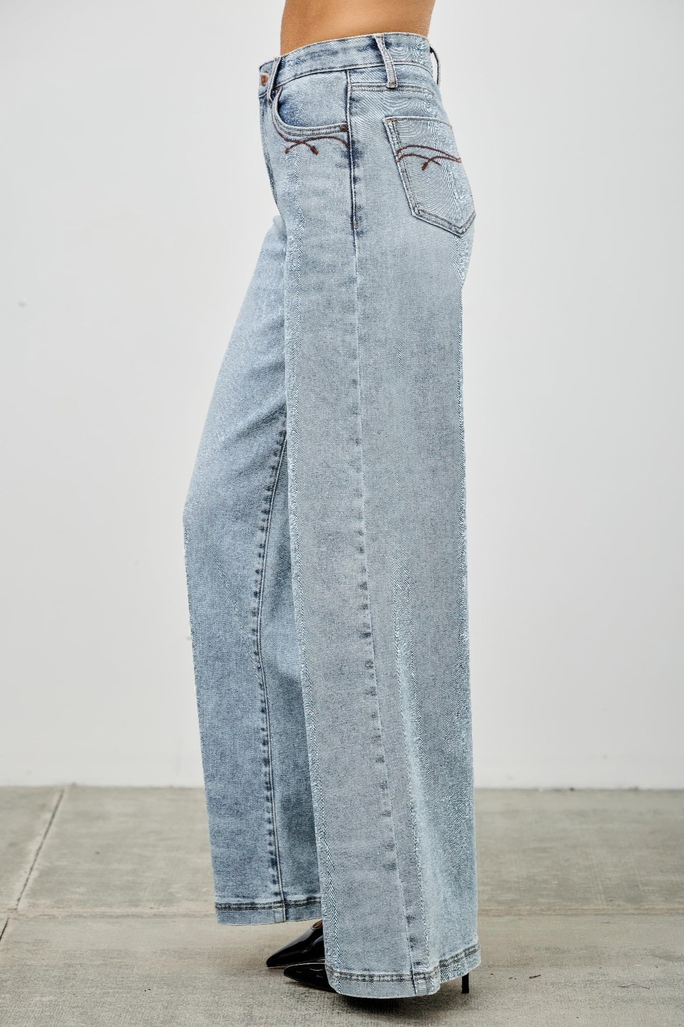 High Rise Wide Leg - H&A Outlet