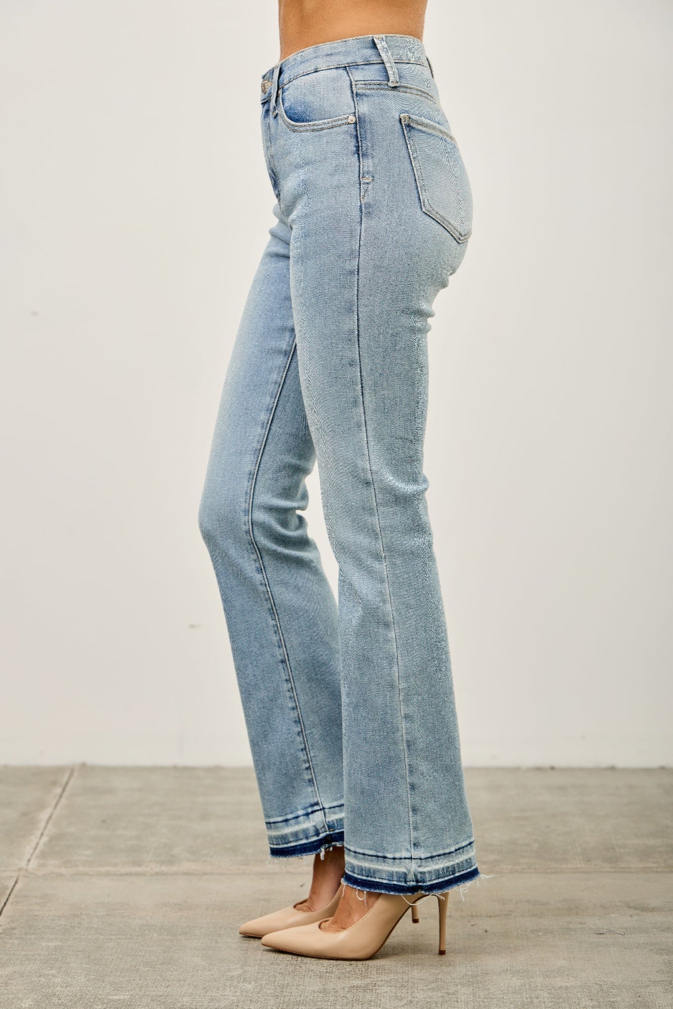 Mid Rise Flare With Released Hem - H&A Outlet