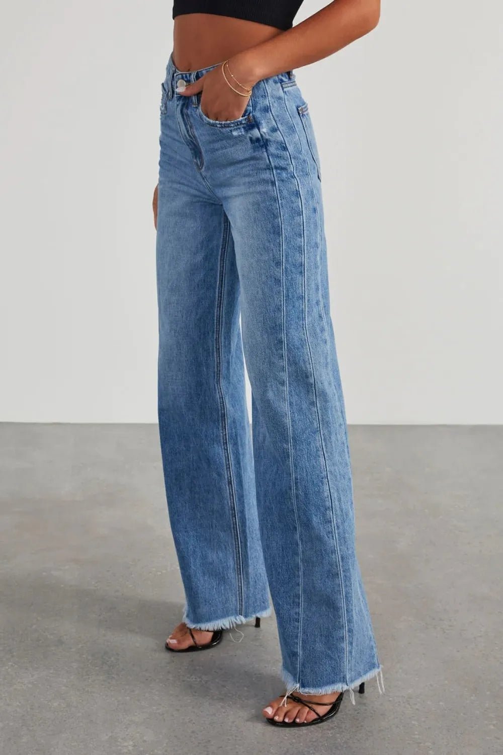 Raw Hem Wide Leg Jeans with Pockets - H&A Outlet