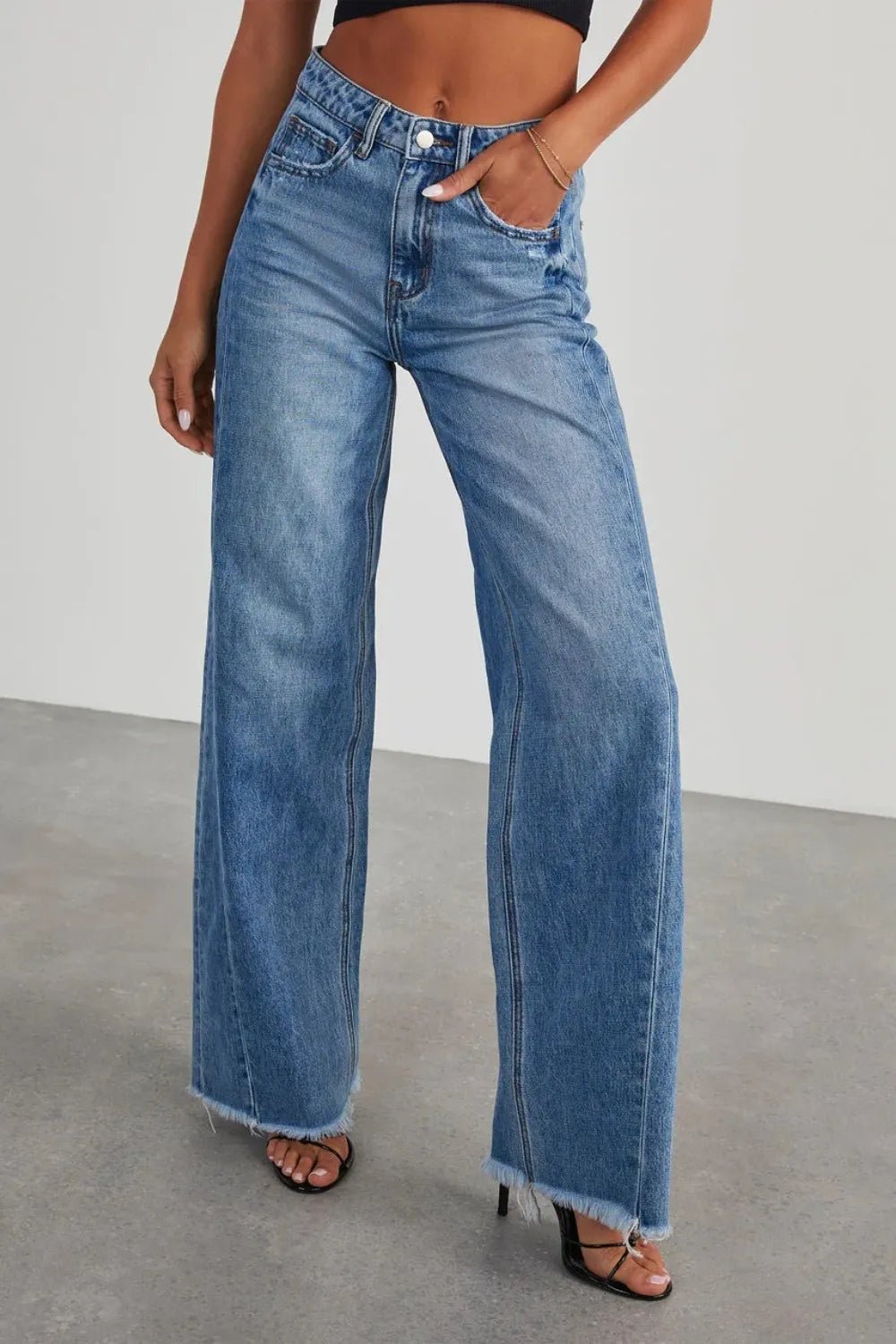 Raw Hem Wide Leg Jeans with Pockets - H&A Outlet