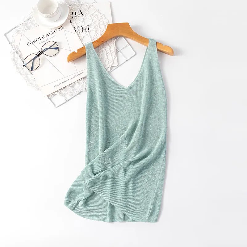 Wholesale Women's Casual Simple Style Solid Color Bright Line Tank Tops - H&A Outlet